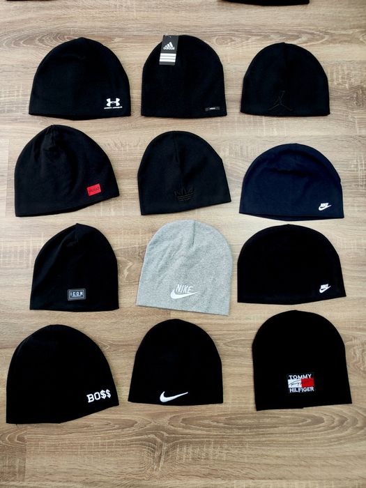 Căciulă Iarna Mărime Unica Preț pe bucata, Fes Nike Adidas Hugo Tommy