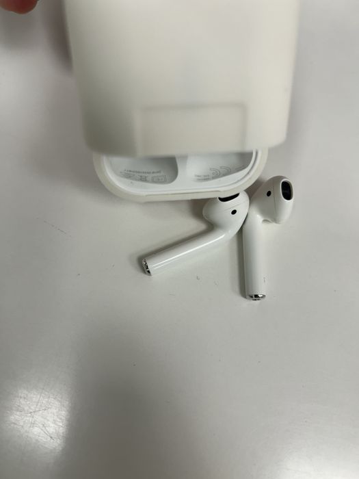 Apple Air Pods с Apple H1 chip