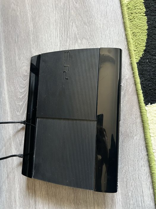 Sony Playstation 3 super slim срочно!