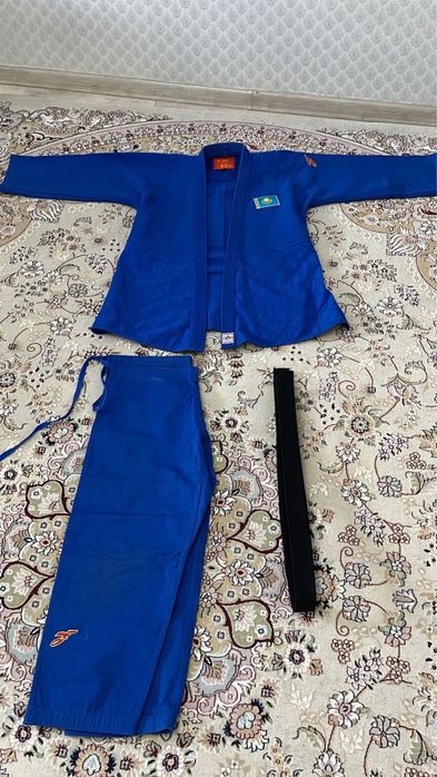 Продам кимоно для Judo