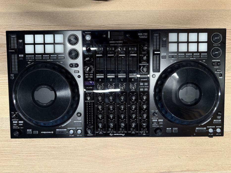 Vand Consola DJ Pioneer DDJ 1000 Rekordbox + Case