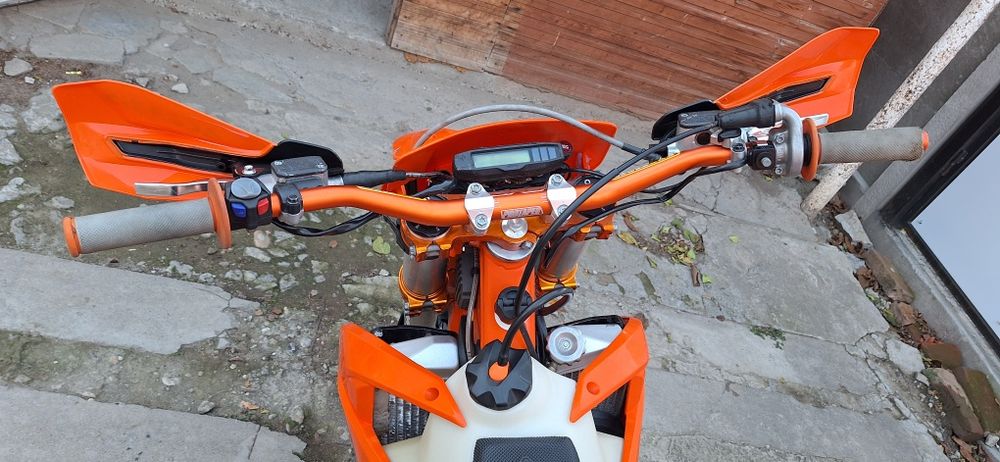 KTM .. Vand / schimb cu quad / atv
