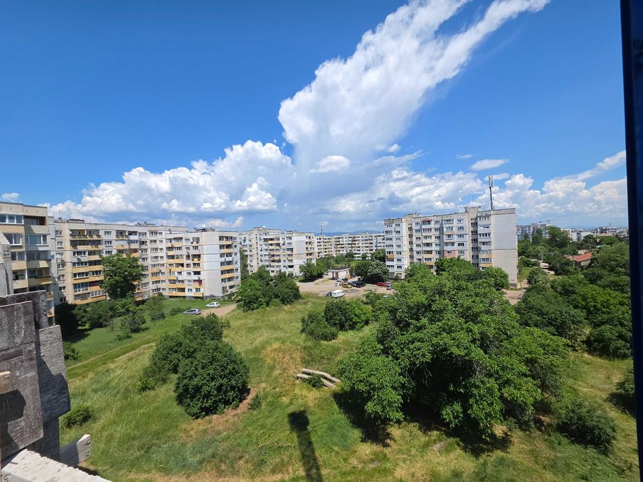 тристаен апартамент