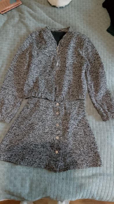 Продам женскую одежду (для девушки)