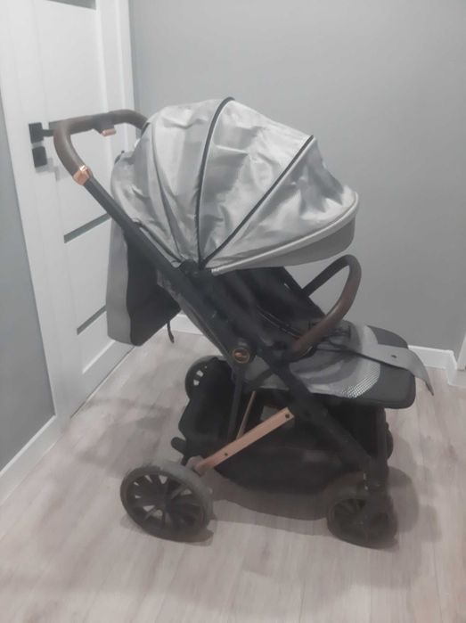 продам детскую коляску