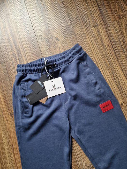Страхотно мъжко спортно долнище HUGO BOSS , размер S ново с етикет