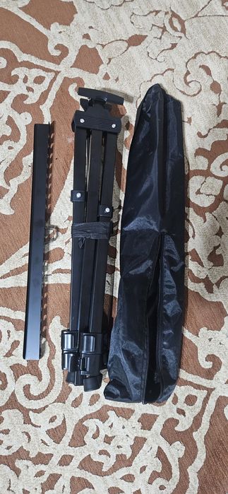 Мольберт тринога