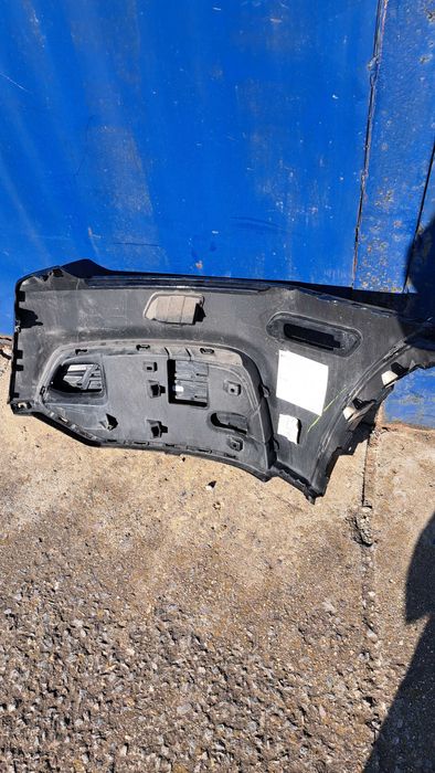 Дясна страна, предна броня за ауди Q3 8u