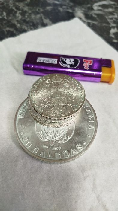 Vând monede antice din argint l