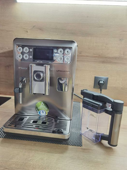 Saeco Exprelia EVO - с кана за мляко и БГ меню