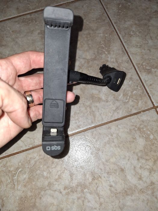 Încărcător bricheta auto iphone