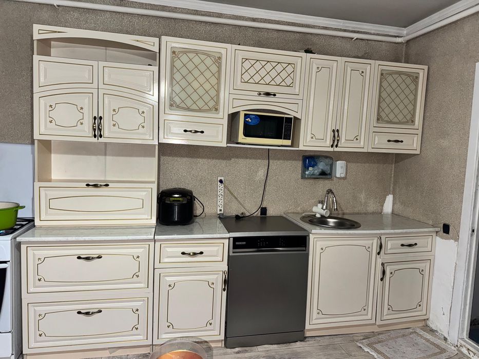 Кухонный гарнитур.