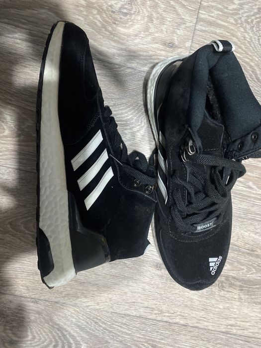 Кроссовки Адидас