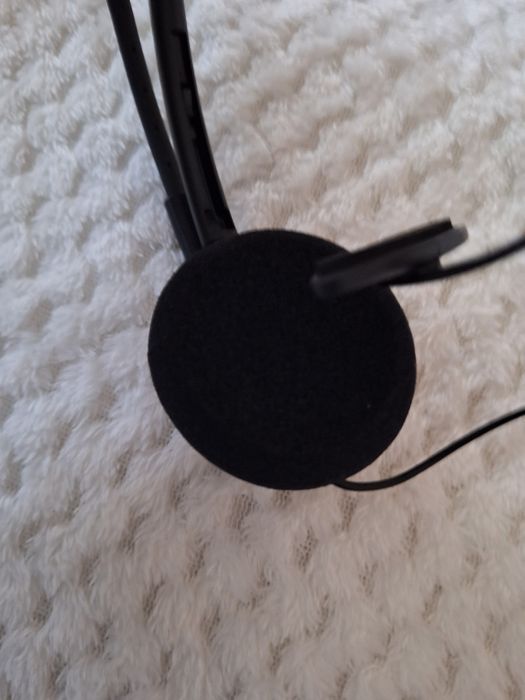 Vând casti xbox 360