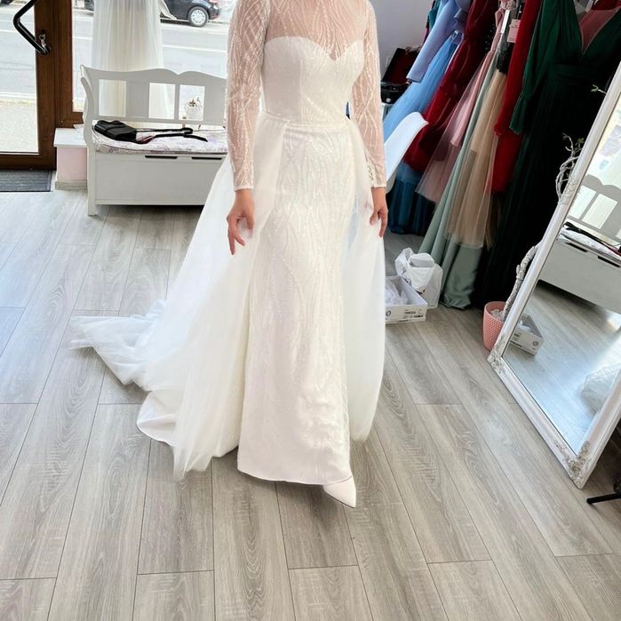 Vând rochie de mireasă realizată la atelier