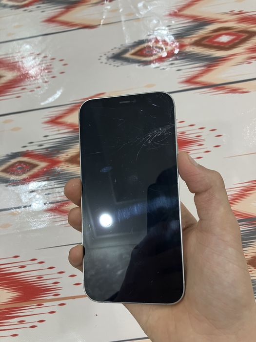 IPHONE 12 PRO срочна