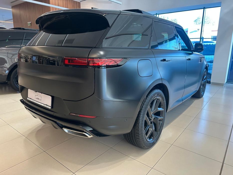 Land Rover Range Rover Sport 2026 benzină, 139.732 € — imagine 4