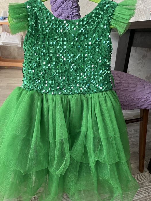 Продам платье на девочку