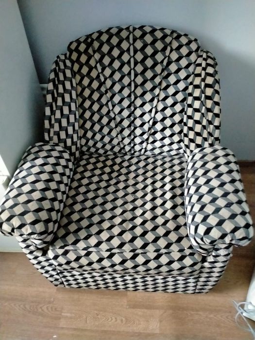 Продаю 2 кресла б/у 5000 тенге