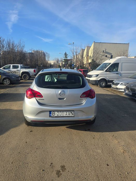 Opel Astra J 2014, 106.000 km reali, verificabili, Euro 5.