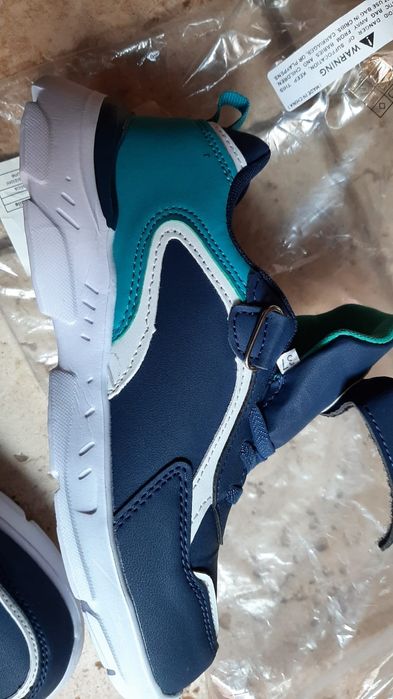 Adidași băieți mărimea 37