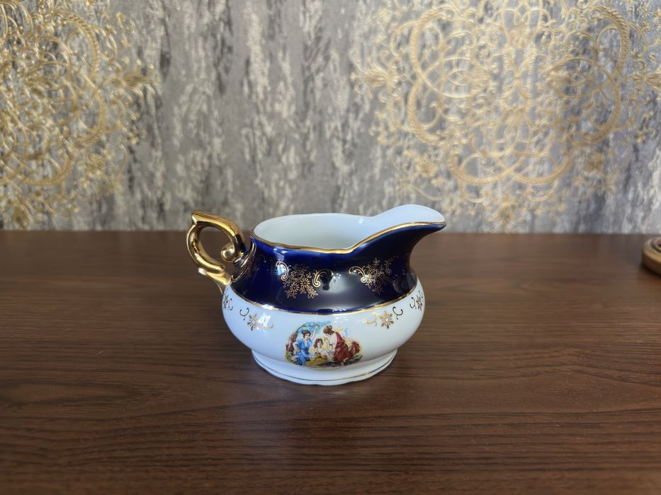 Сахарница и молочник Мадонна