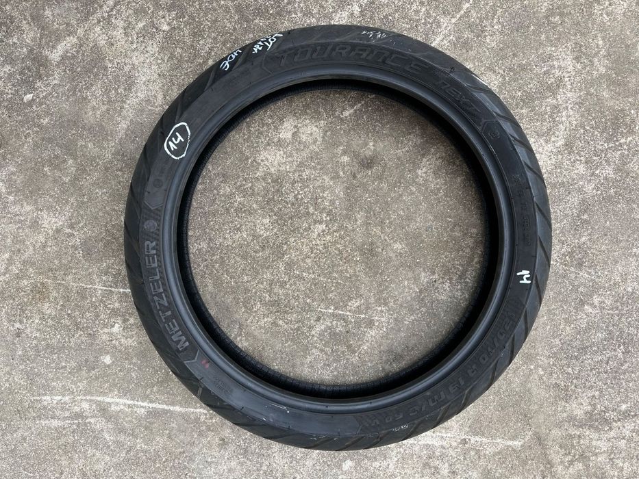 Гуми мото гума 120/70/19” METZELER 90/90/21” 120/90/19” MAXXIS