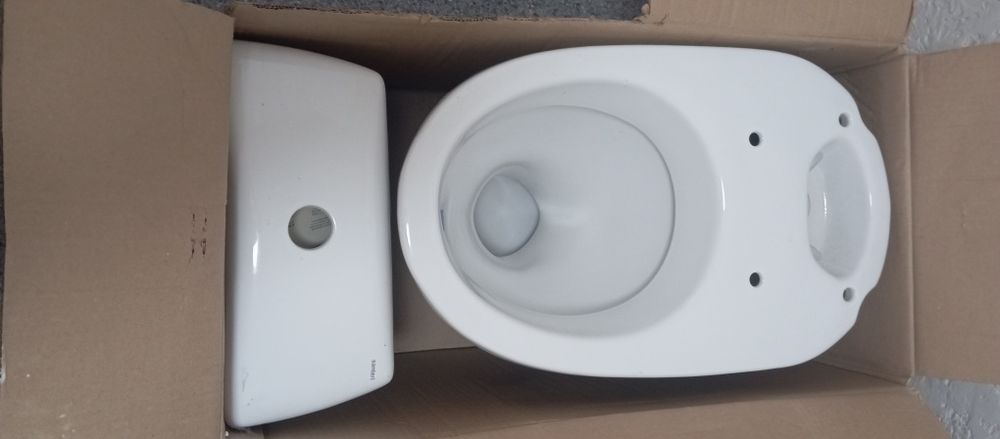 Продам унитаз новый