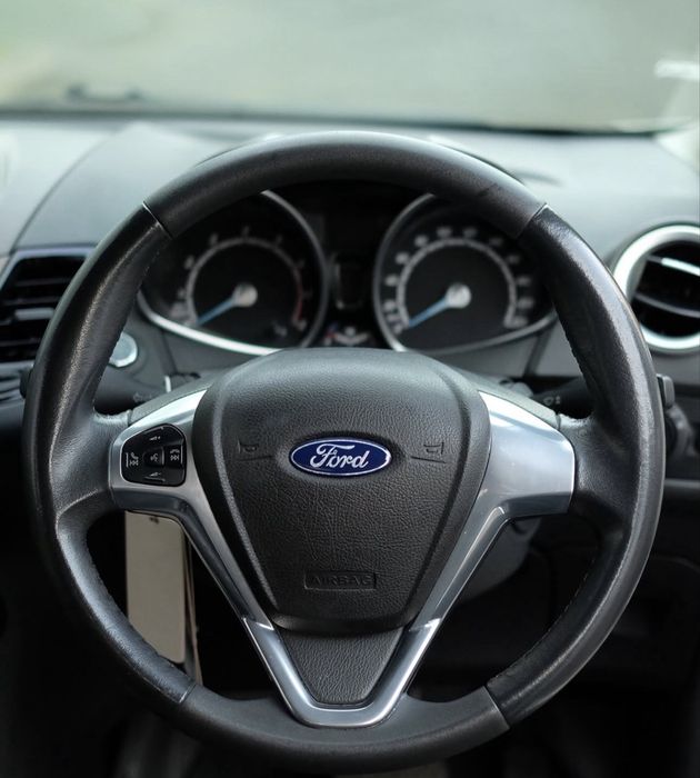 FORD Fiesta 2015 — imagine 5