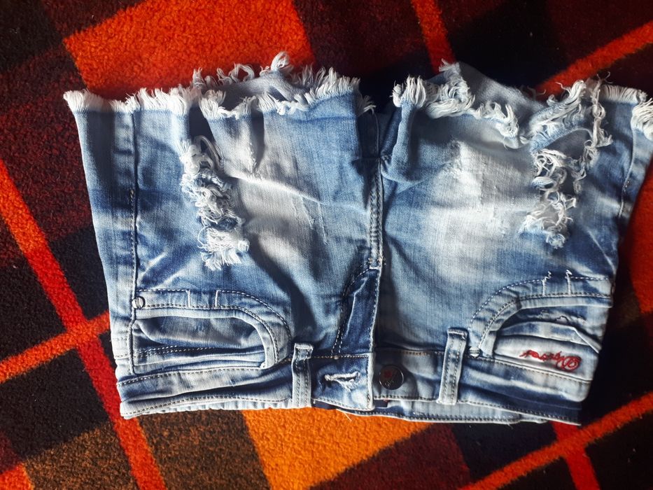 Дънки Dsquared къси