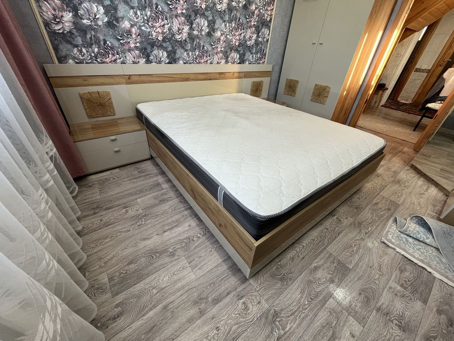 Спальная кровать