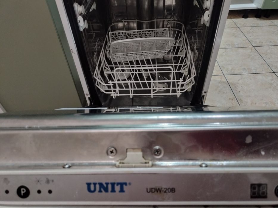 Посудомоечная машина Unit