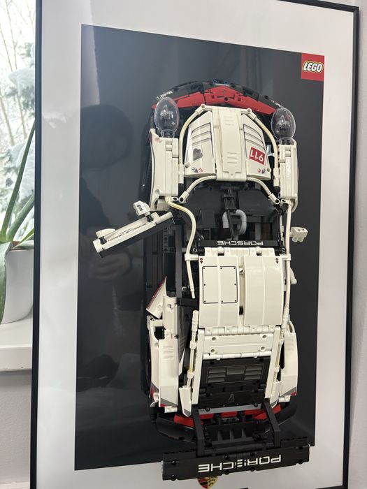 Продаем машинку лего