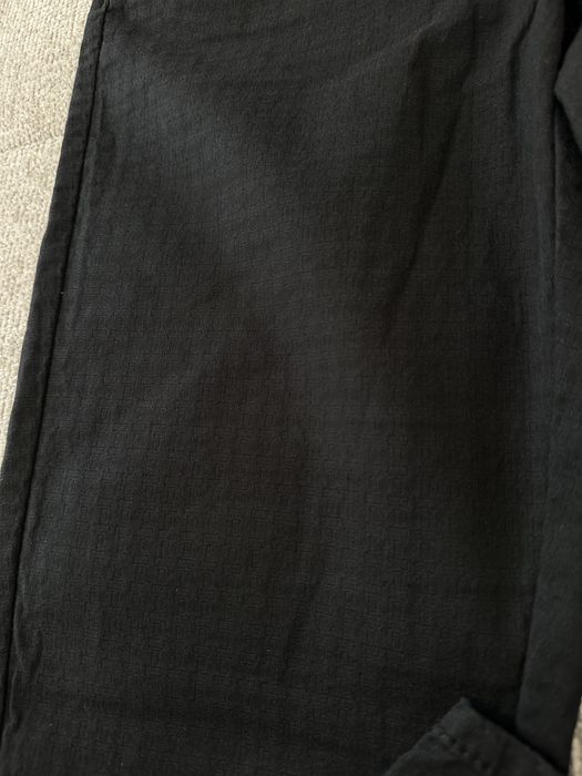 Дамски черни дънки и панталони