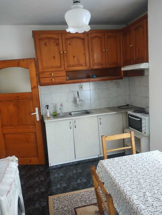 Дава се под наем Двустаен апартамент в Дупница - 70 кв.м за 228.99 € - Снимка #1