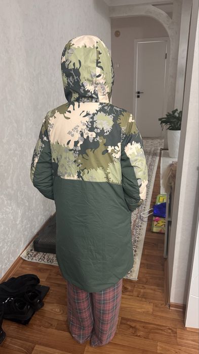 Зимняя куртка девочки