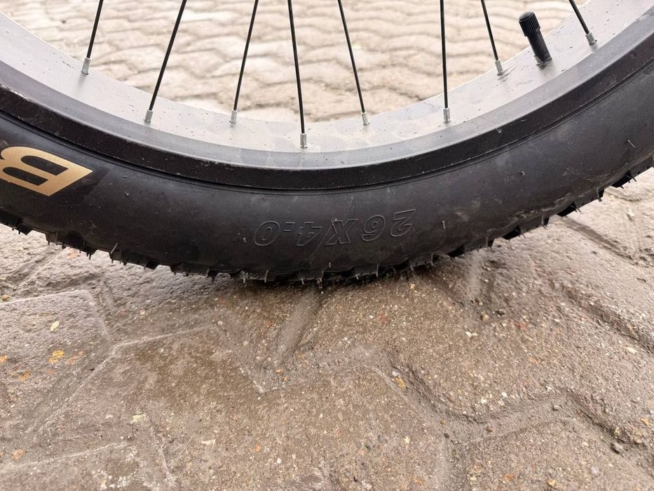 Yangi velik sotiladi