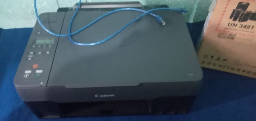 Noutbuk bilan pirinti sotiladi xolati yaxshi