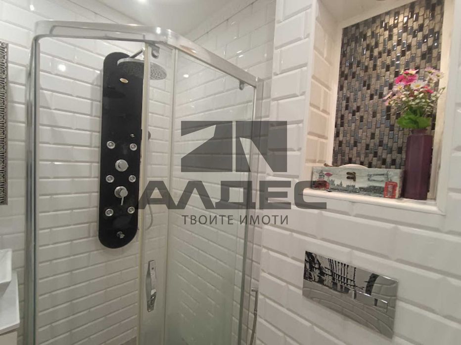 Продава се Двустаен апартамент в София, Оборище - 60 кв.м за 4817 €/кв.м - Снимка #8