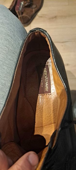 Продавам обувки в много добро състояние