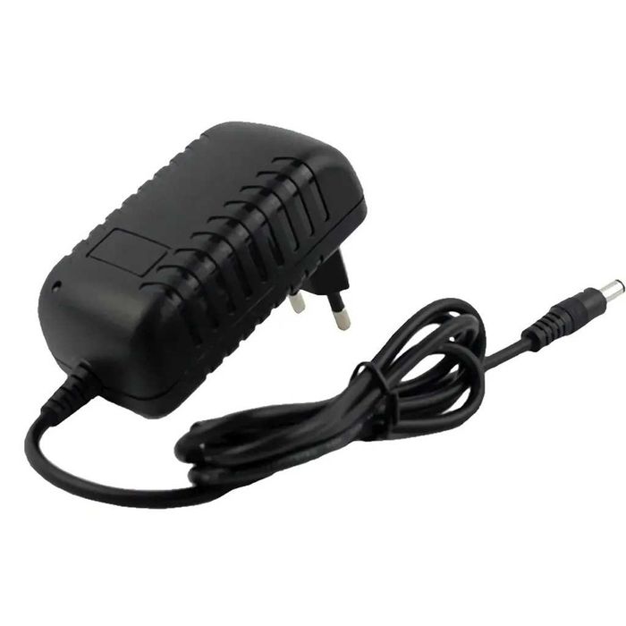 Încărcător baterie LiFePO4 12V 2A cu protecție și indicator LED