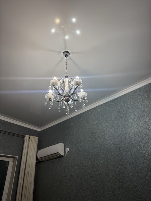 Люстра, б/у 2 люстра багасы 500