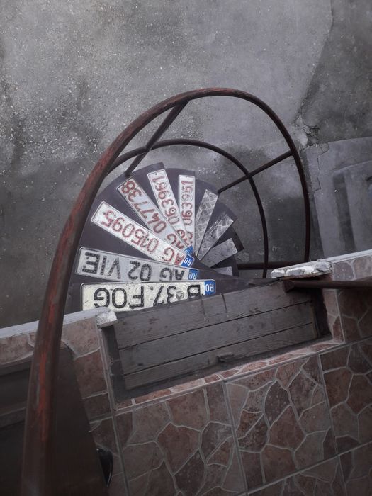 Scara exterioara spirala