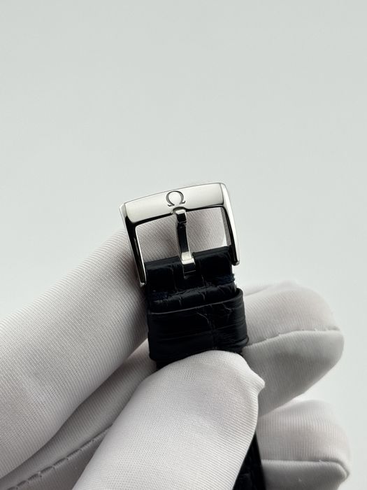 Наручные часы Omega De Ville Trésor