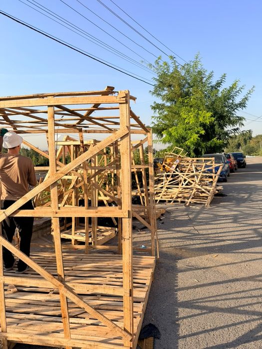 Бесплатно дрова, доски отдам бесплатно