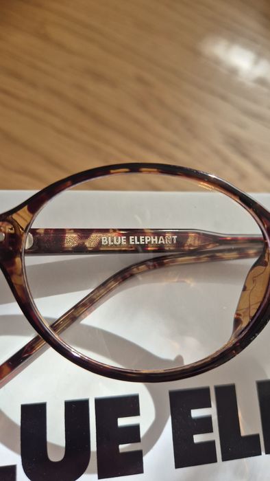 Оправа, модная, качественная