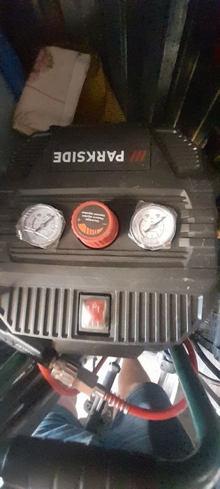 Vand compresor parckside ny amu face presiune l-am folosit o singura d