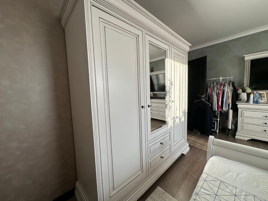 Mobila Mobexpert Jazz living si dormitor la jumatate de pret !