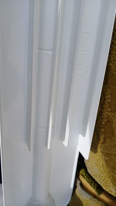 Продам радиатор-батарею на дом