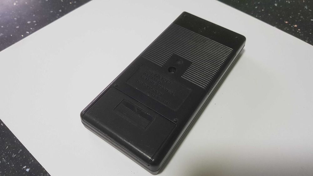 Telecomanda originala Goldstar Video Recorder VHS + SHARP GO653GE Noi